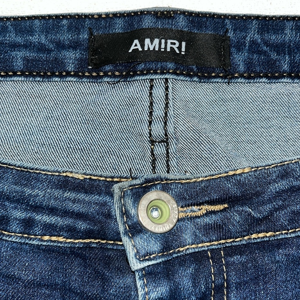 Amiri Jeans Size 40” Waist 29.5” Inseam. These are in very good used condition.